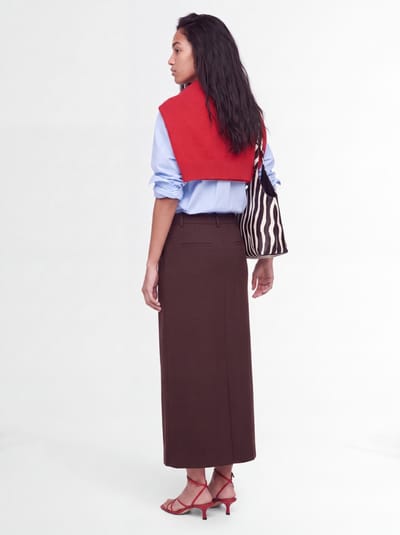 CRUNA: Pencil skirt with back slit