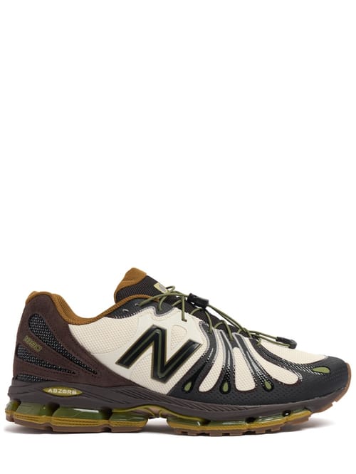 New Balance: Mesh sneakers with quick-lacing system