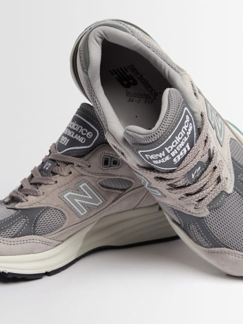 New Balance: 991 v2 leather and mesh sneakers