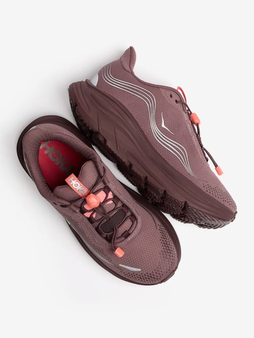 Hoka: Clifton 11 GTX Sneakers