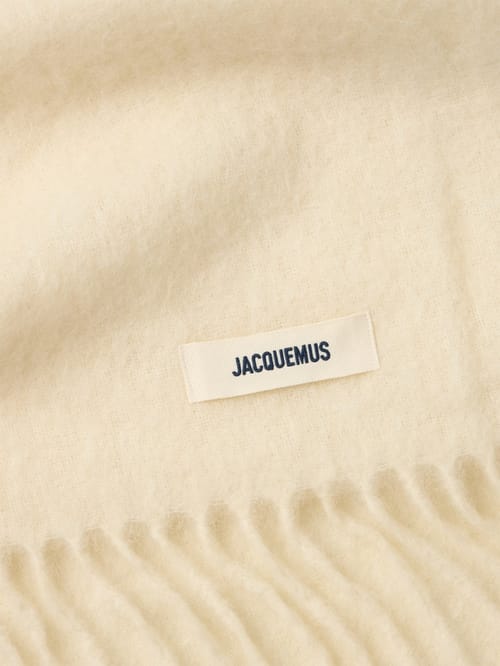 Jacquemus: L'echarpe carro