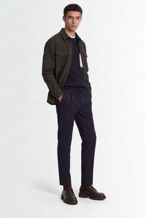 CRUNA: Single pleat slim tapered fit with elast