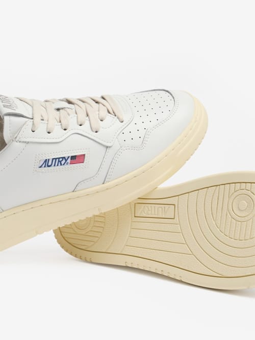 Autry: Leather Medalist Low sneakers