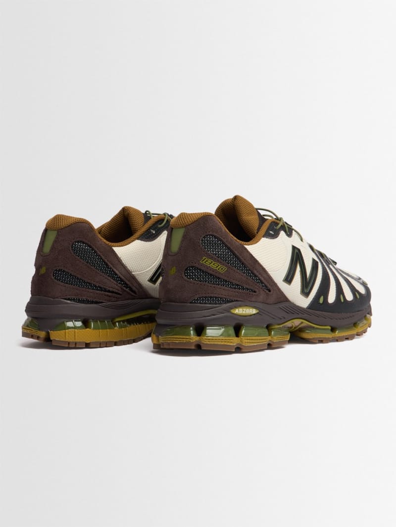 New Balance: Mesh sneakers with quick-lacing system