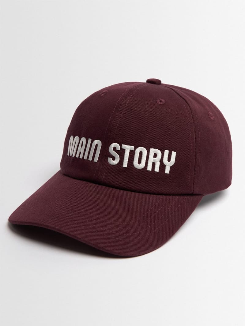 Main Story: Organic cotton baseball cap with embroidered logo