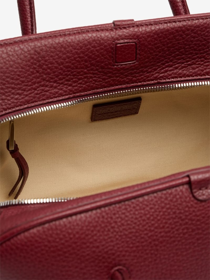 Jacquemus: Le Turismo leather shoulder bag
