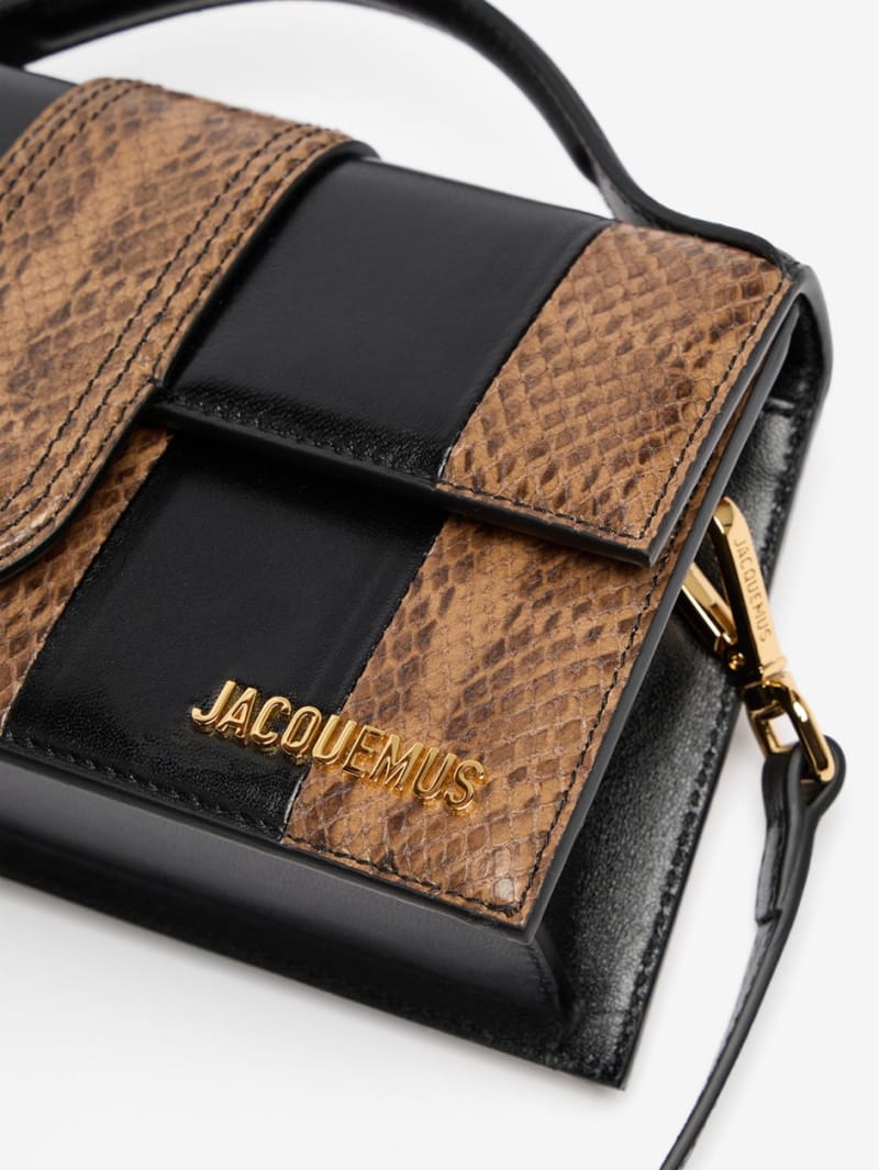 Jacquemus: Le Grand Bambino Croco 压花包