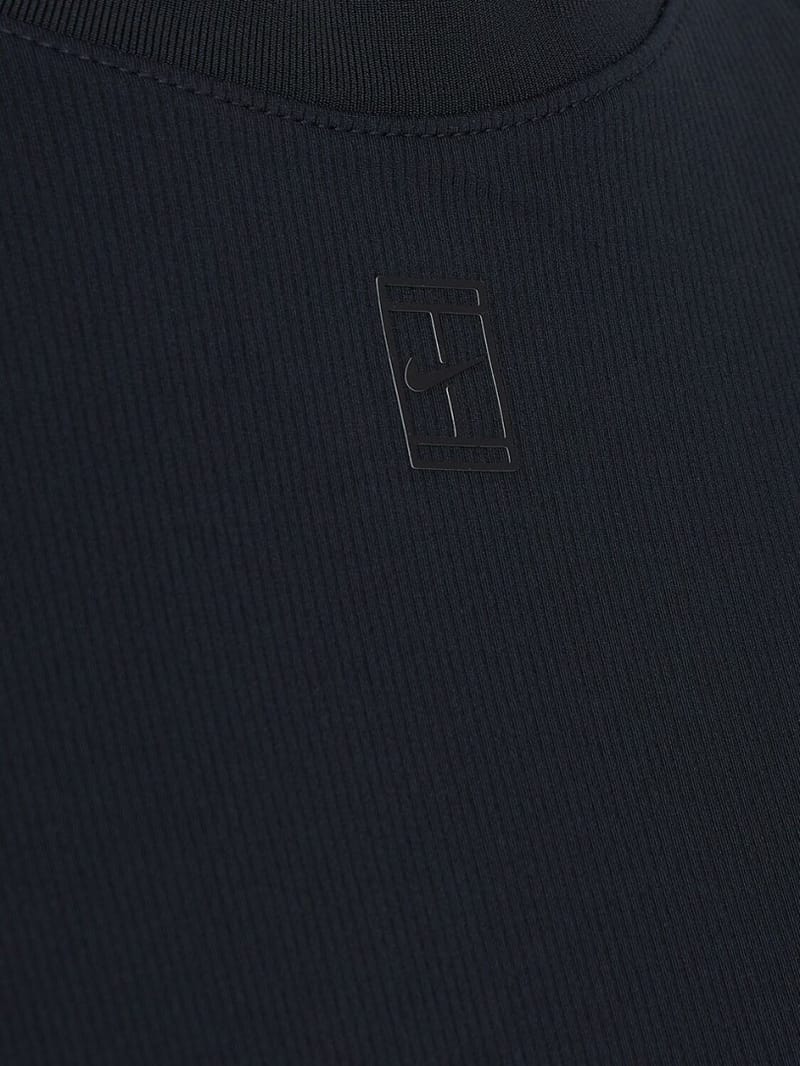 Nike: Court Advantage ribbed t-shirt