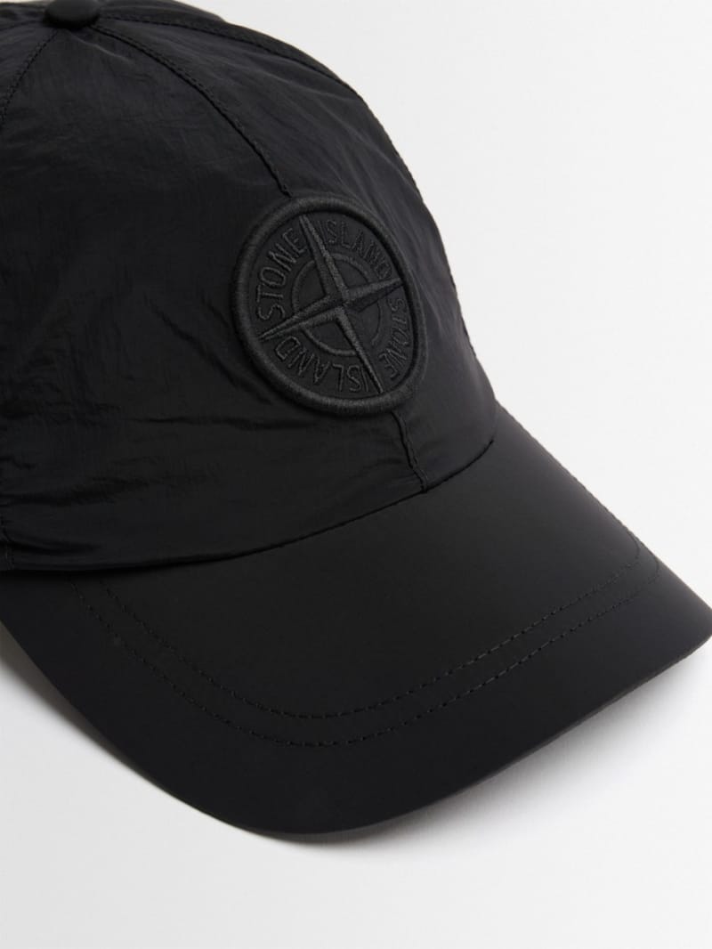 Stone Island - Baseball cap with embossed logo