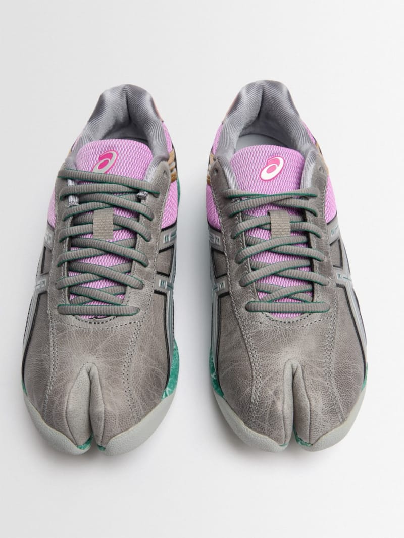 Asics - Split toe sneakers