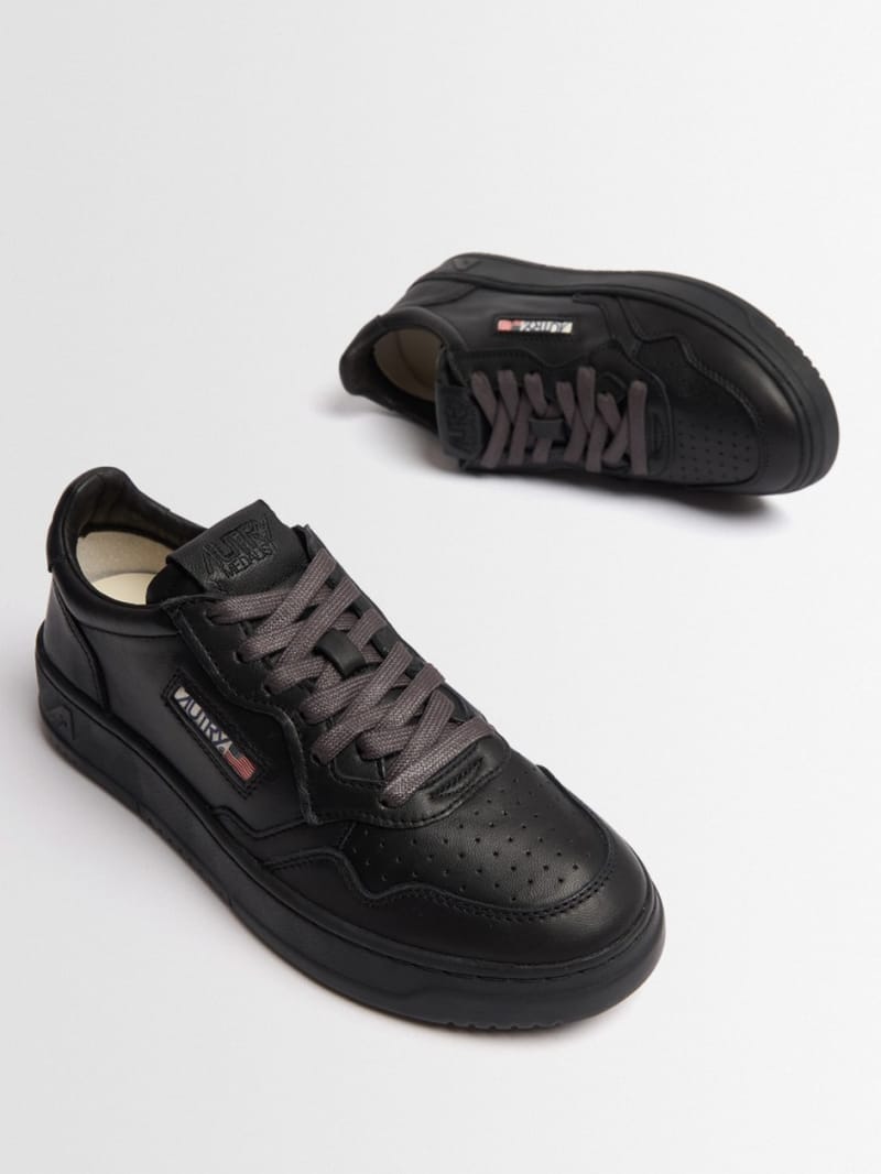 Autry - Medalist Low goatskin sneakers