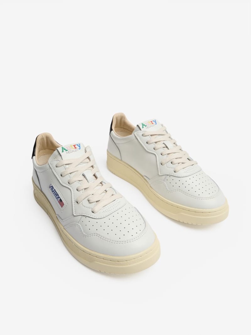 Autry: Medalist Low sneakers in cow leather