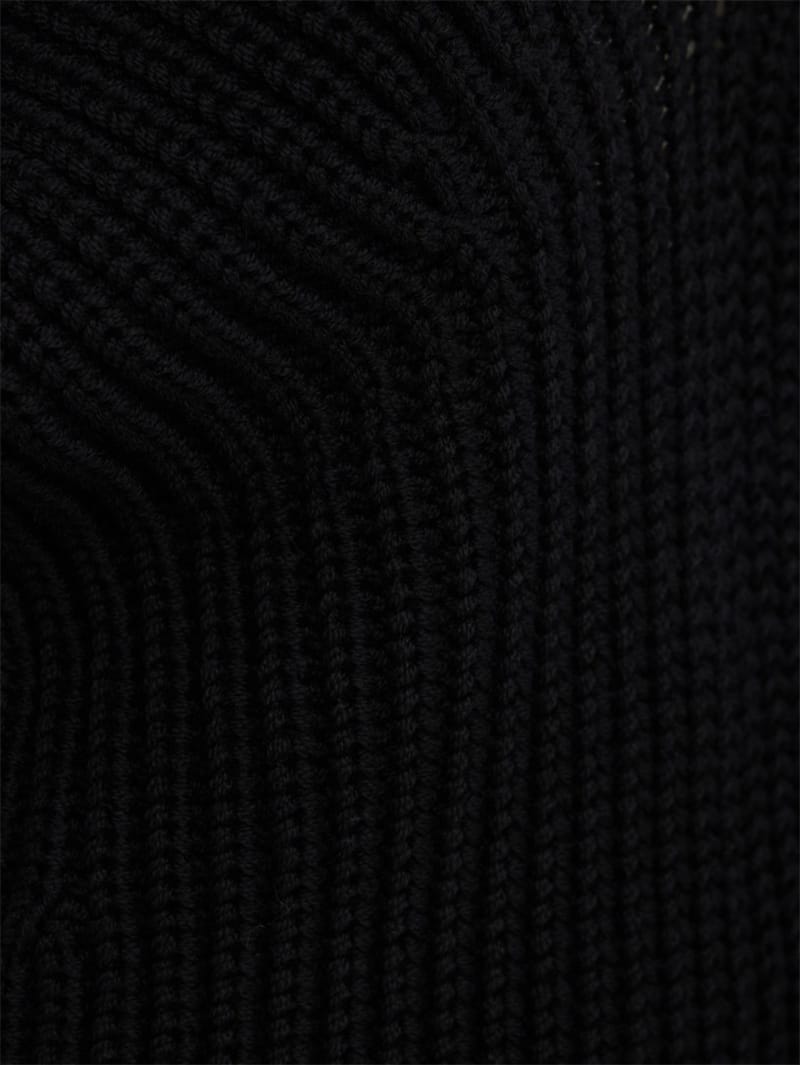 Lemaire: 一字肩针织衫