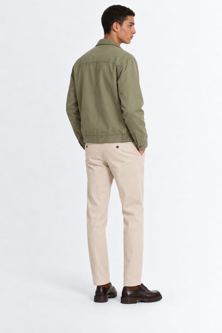 CRUNA: Single pleat slim tapered fit with elastane