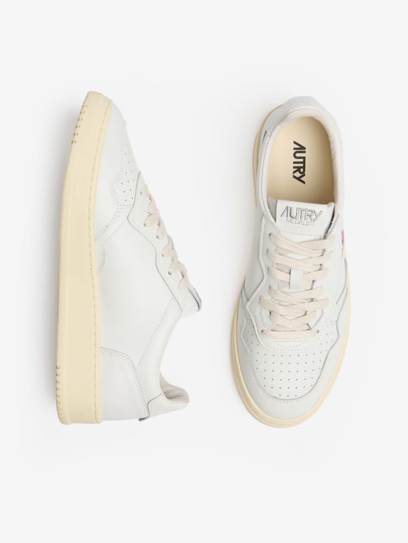 Autry: Leather Medalist Low sneakers