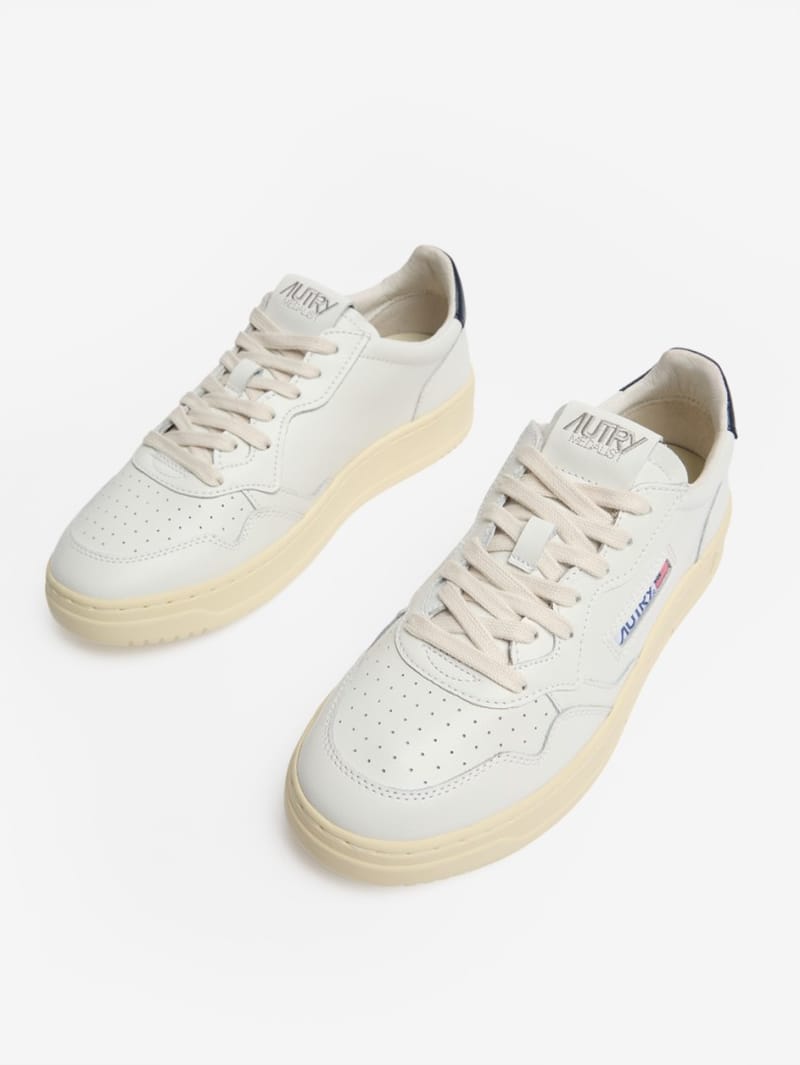 Autry: Leather Medalist Low sneakers