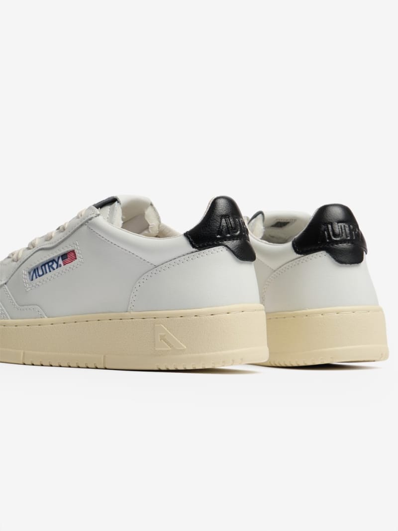 Autry: Leather Medalist Low sneakers