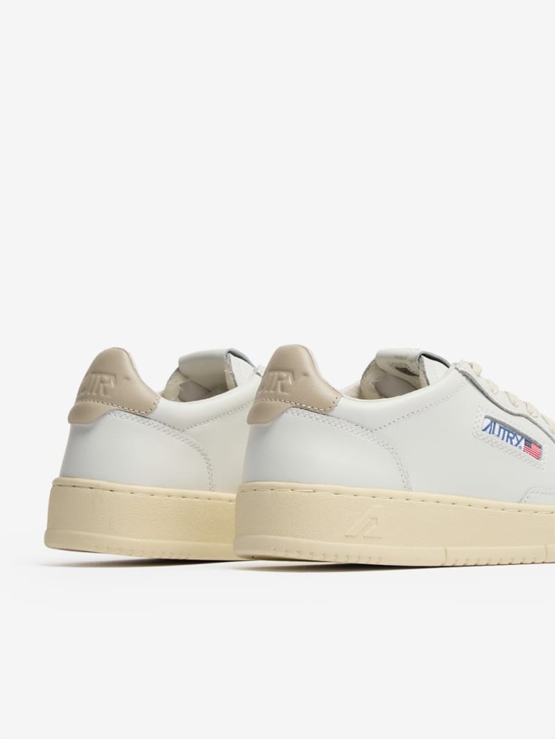 Autry: Sneakers basse Medalist in pelle
