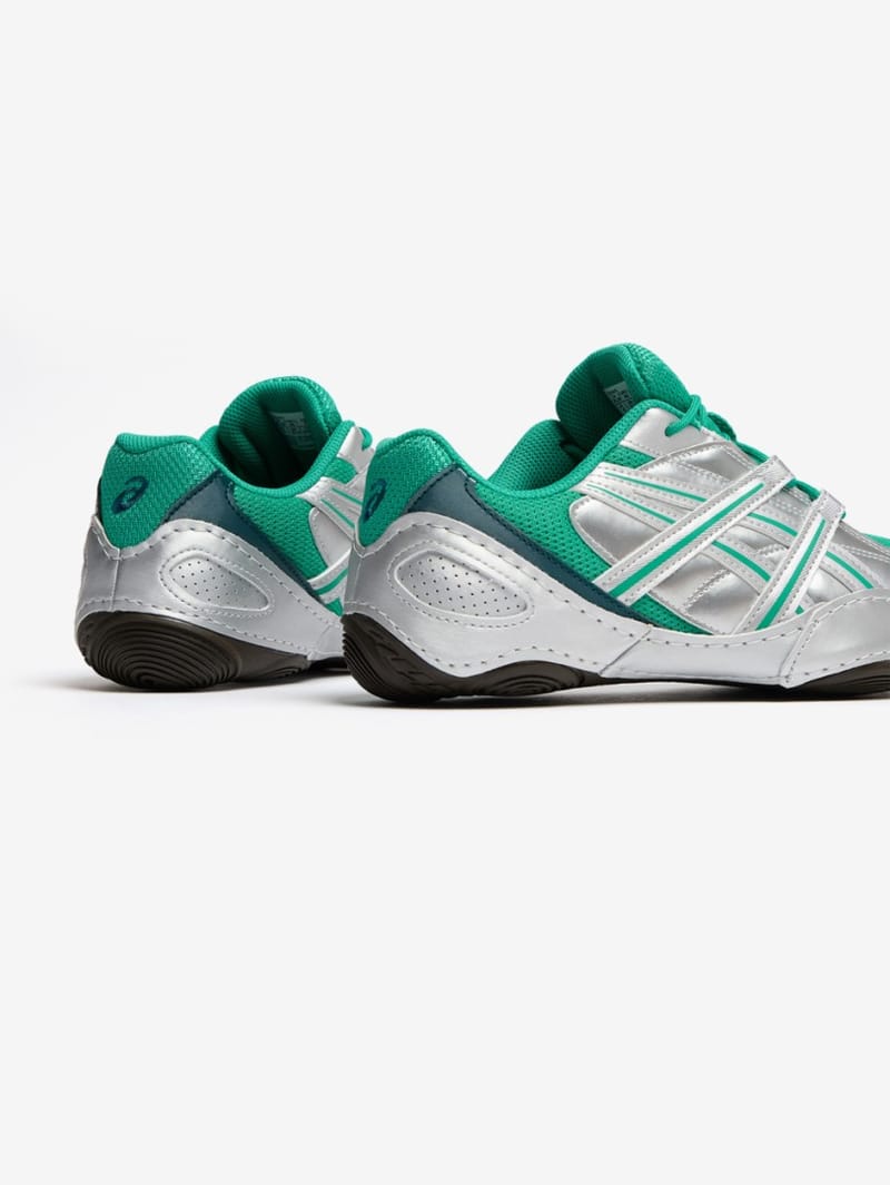 Asics: Polyester Hypersync sneakers