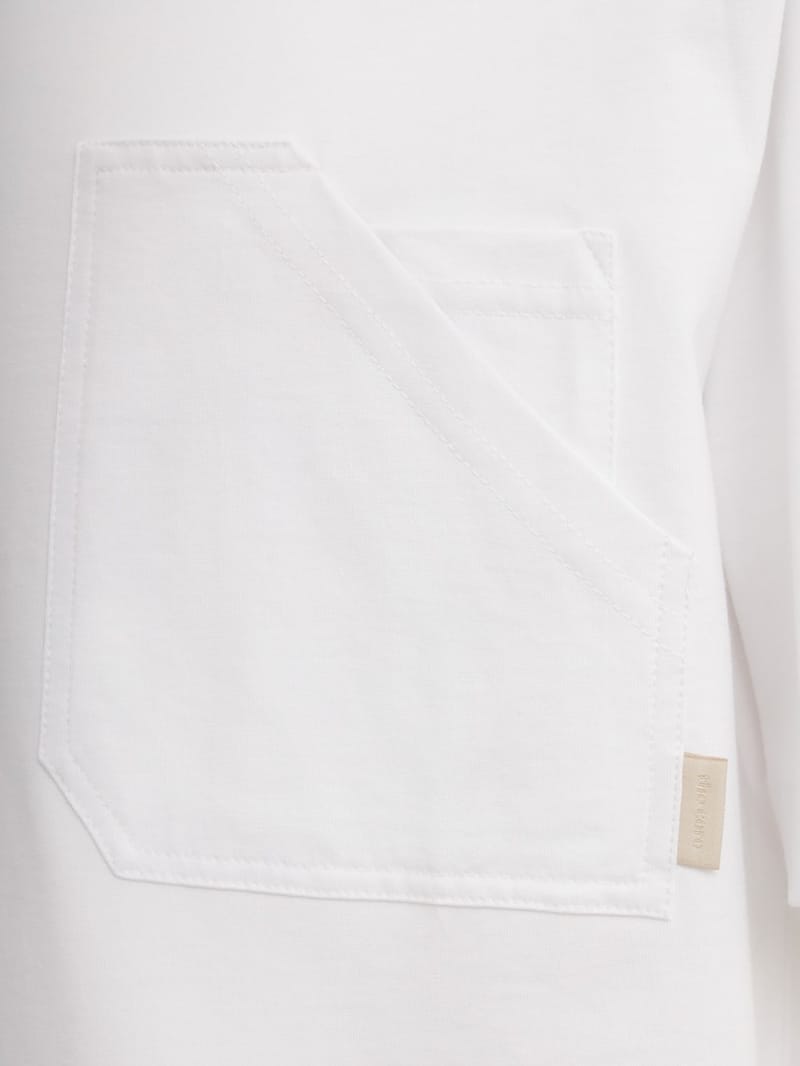THE CORE: Cotton T-shirt with chest pocket