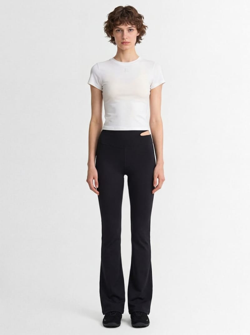Nike - Flared leggings with cut-out